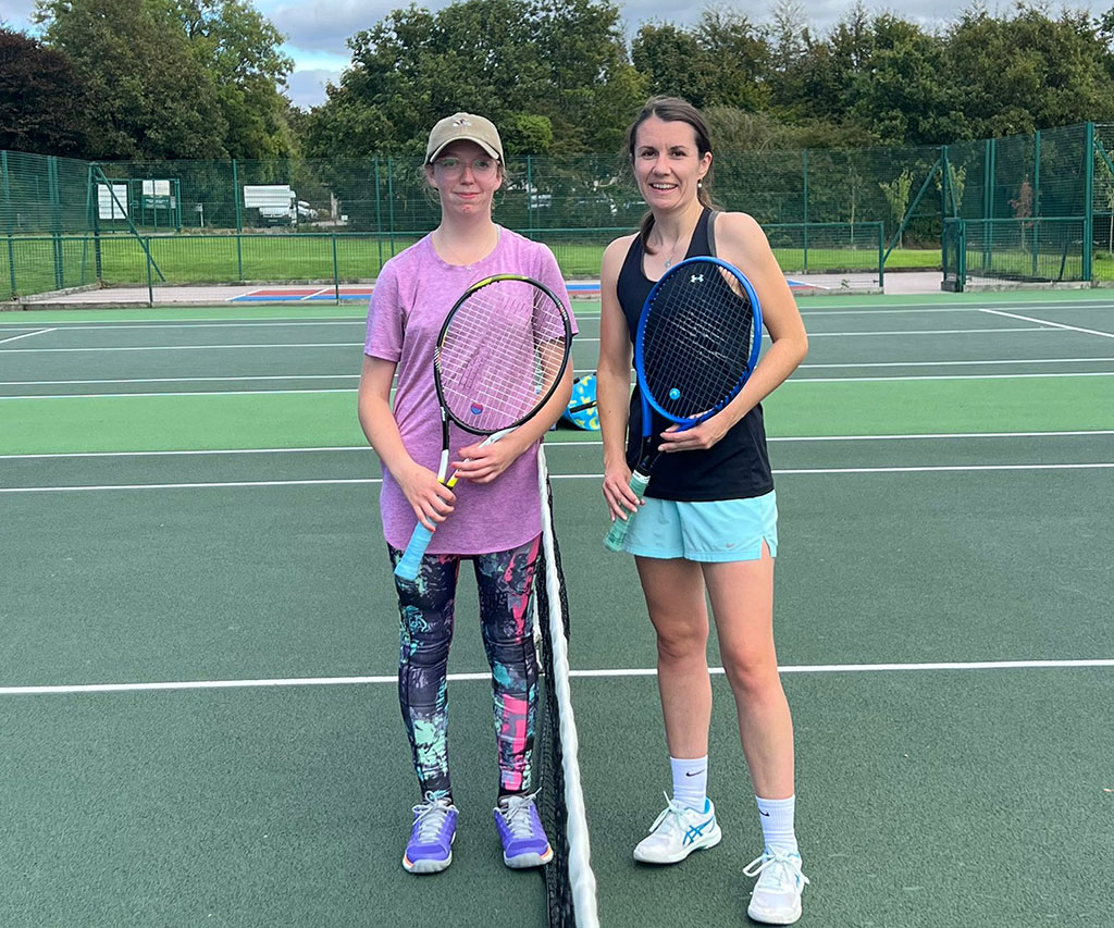 Ladies Singles (Charlotte Halls beat Hayley Frayn 3-6, 6-0, 6-3)